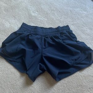 Lululemon hotty hot shorts 4”